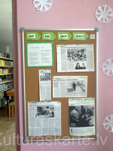 2012. gadā bibliotēkā iekārtots jauns stends ar rakstiem par skolu.  